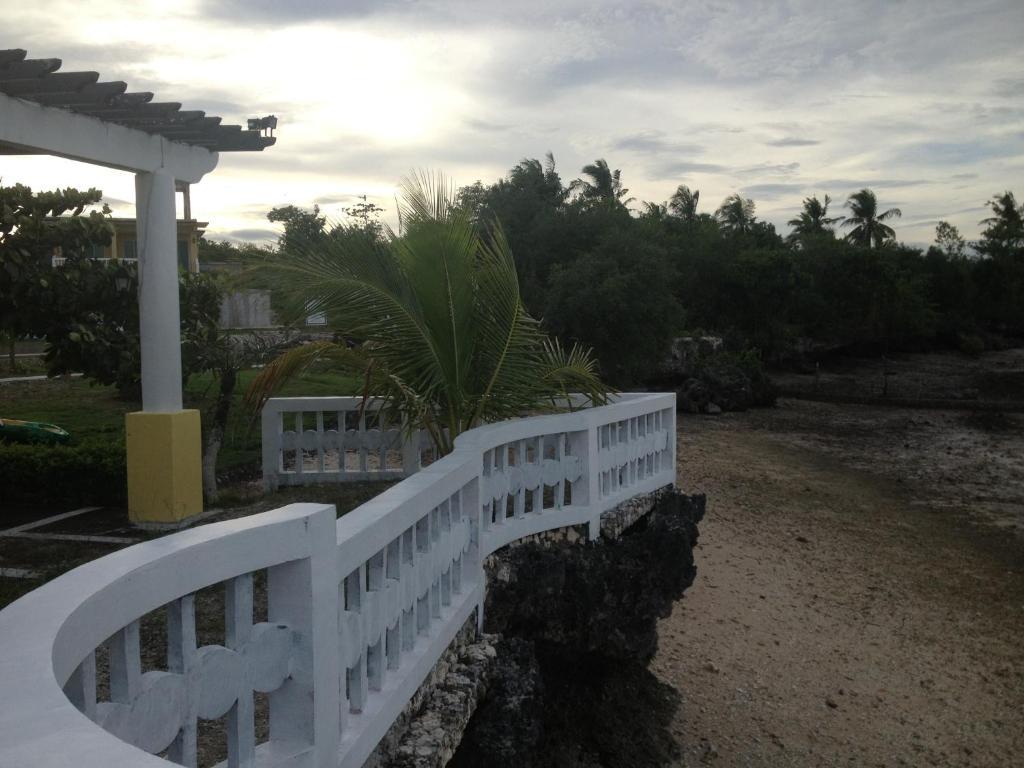 Moalboal Beach Resort Alcantara  Ngoại thất bức ảnh