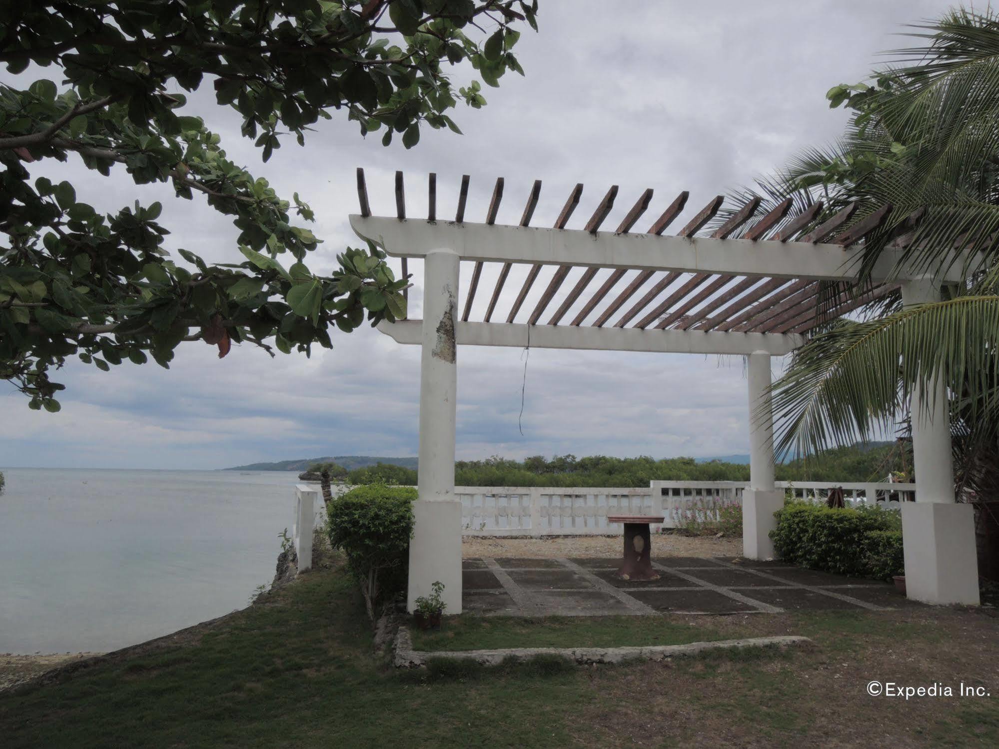 Moalboal Beach Resort Alcantara  Ngoại thất bức ảnh